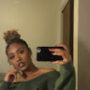 Meet your Posher, Lina